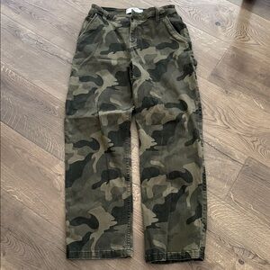 Hollister Olive Camouflage Dad Pants